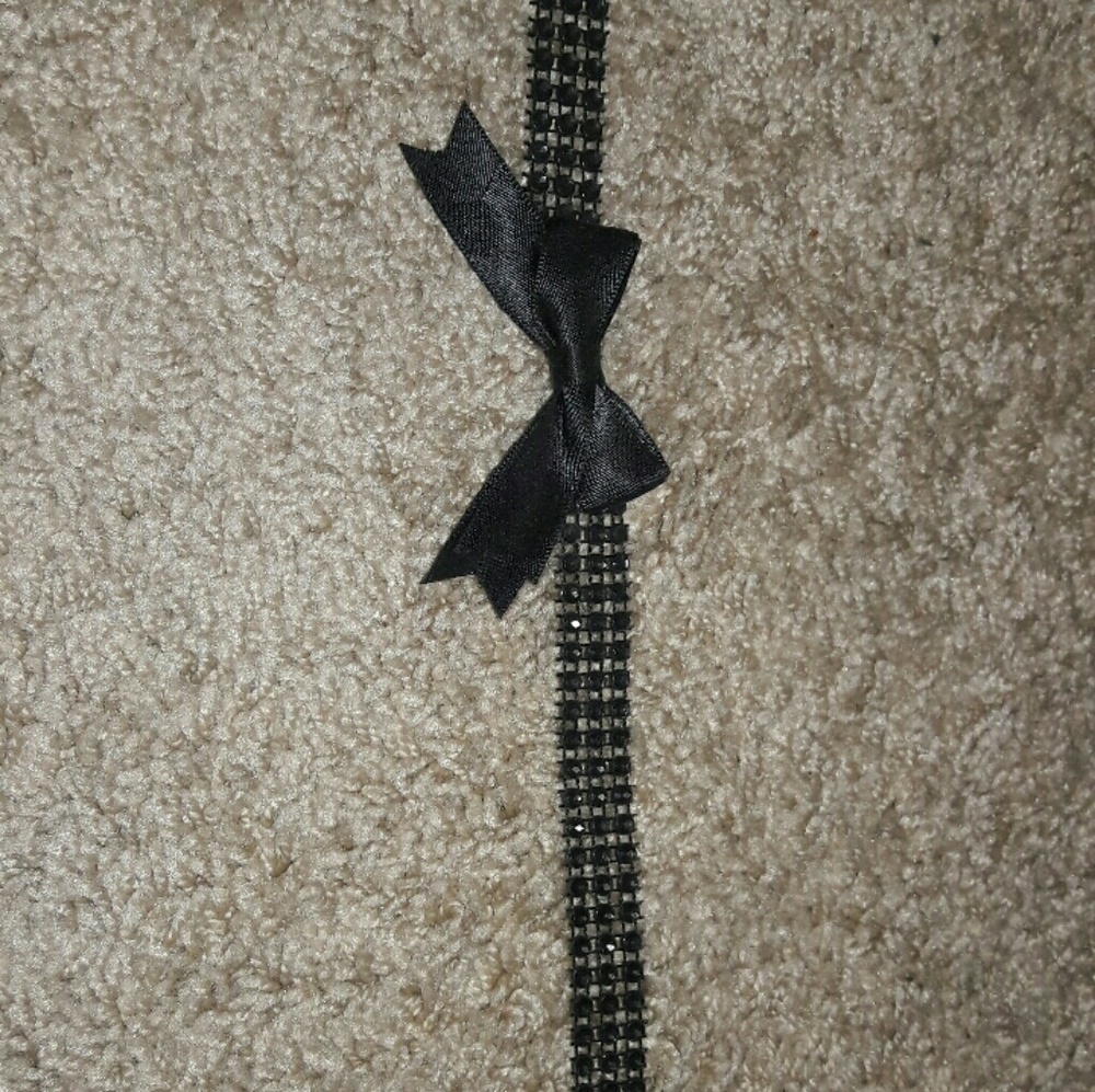 Choker - Picture 2 of 2